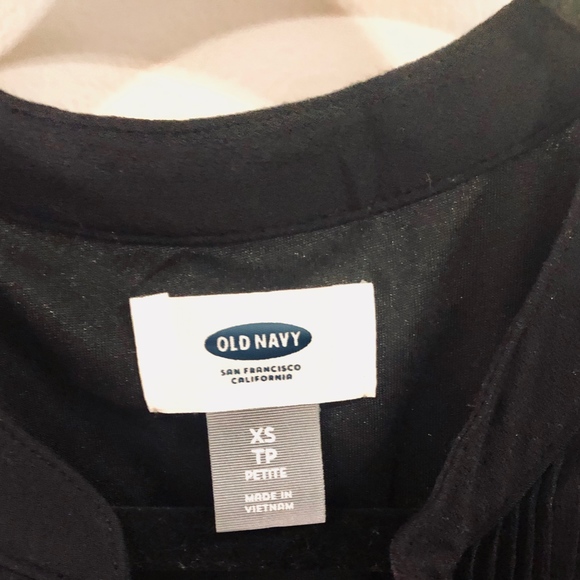 Sleeveless Pintuck Black Dress - Picture 4 of 4